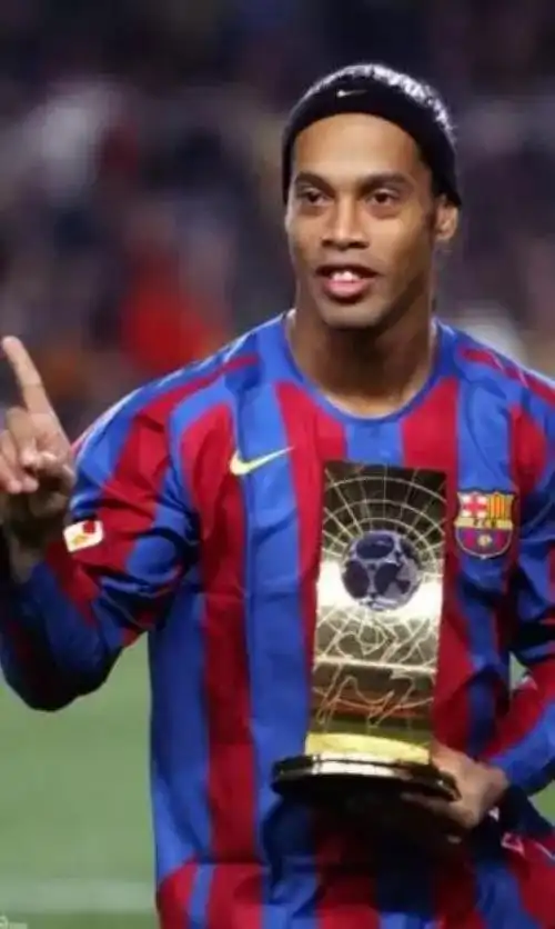 上半场惨遭 上半场惨遭