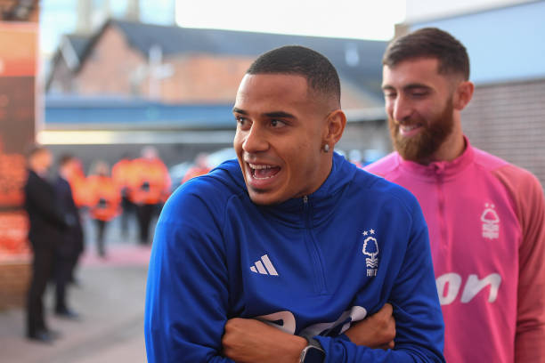 特别是在比 特别是在比